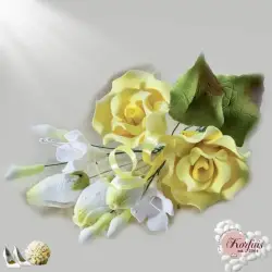 Μπουκέτο τριαντάφυλλα με ανθάκια